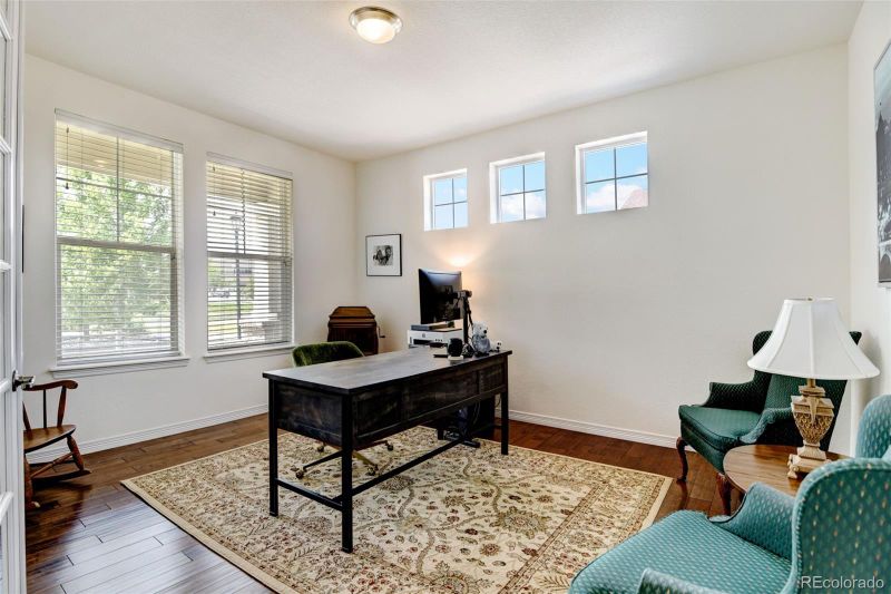 7820 S Blackstone Pw, Aurora, CO 80016