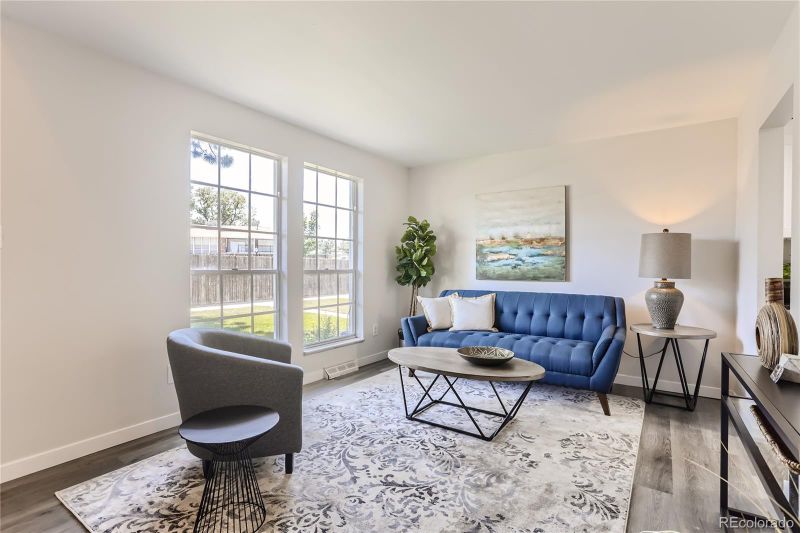 11926 E Canal Dr, Aurora, CO 80011