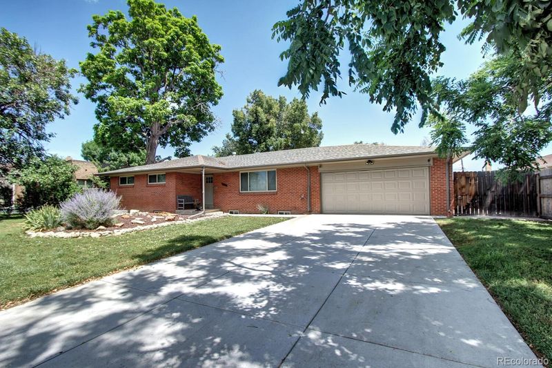 1520 Xanthia St, Denver, CO 80220