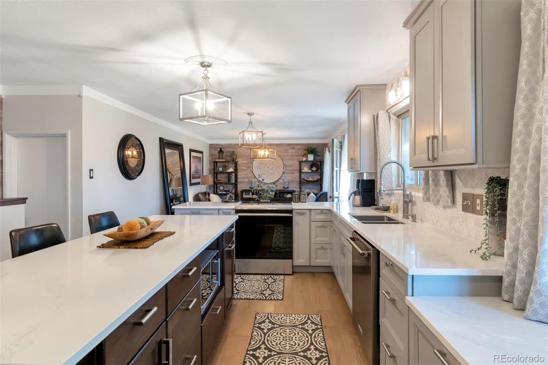 1878 S Van Gordon Ct, Lakewood, CO 80228