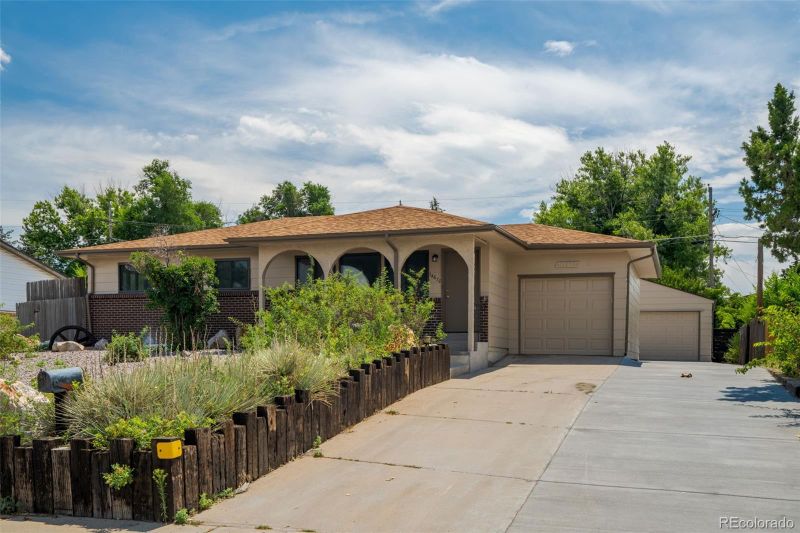14670 E 25th Ave, Aurora, CO 80011