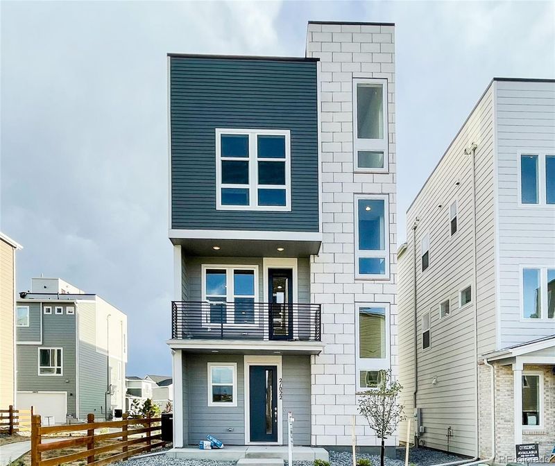 21022 E Quincy Dr, Aurora, CO 80015