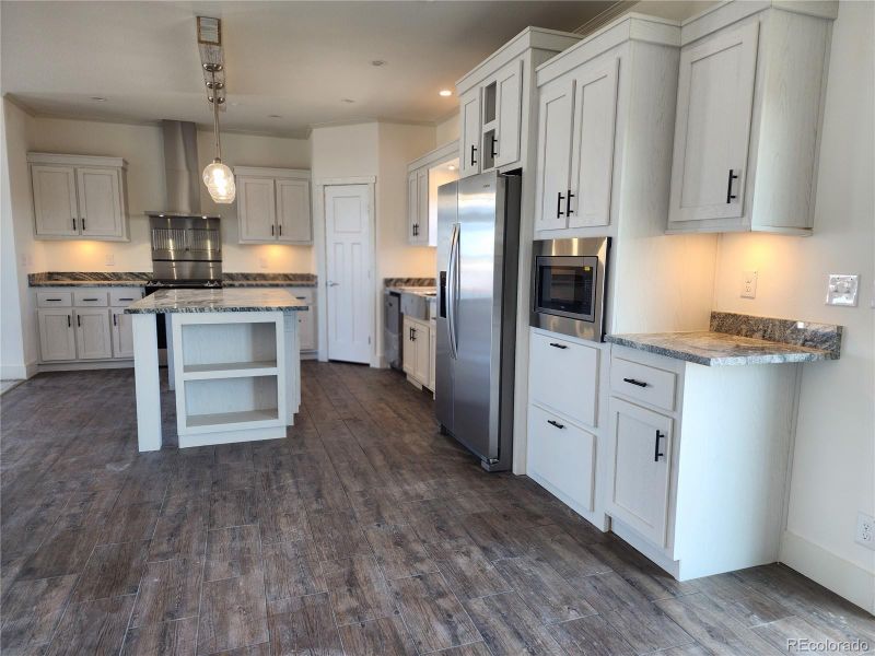 4040 N Converse St, Bennett, CO 80136
