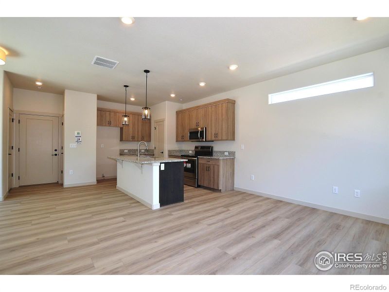 252 E 4th St, Berthoud, CO 80513