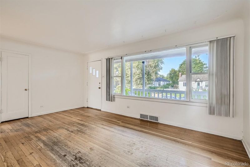 2282 S Gilpin St, Denver, CO 80210