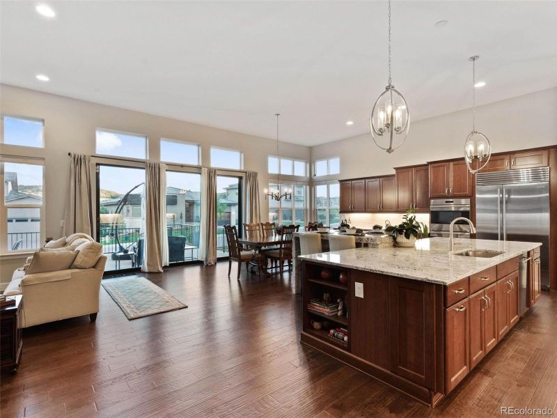 9598 Fork Bluff Point, Lone Tree, CO 80124