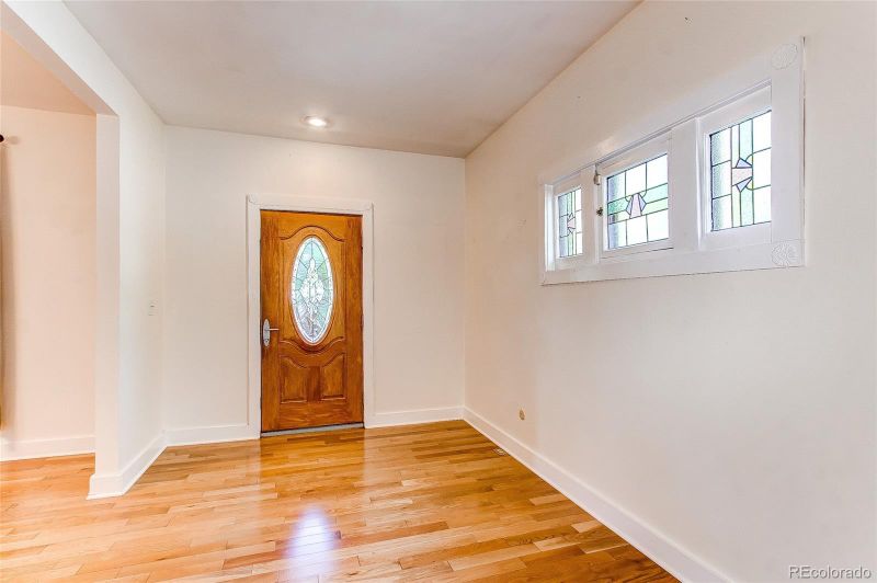 102 S Ogden St, Denver, CO 80209