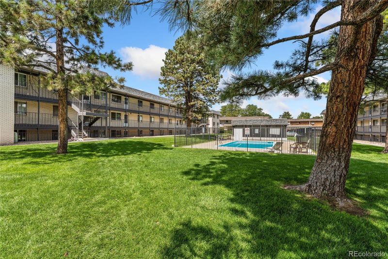1723 Robb St #42, Lakewood, CO 80215