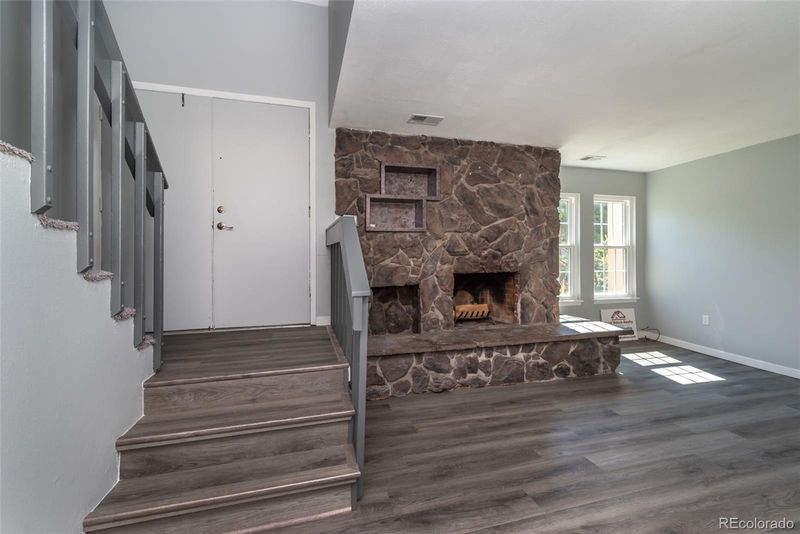 2874 S Vaughn Way, Aurora, CO 80014