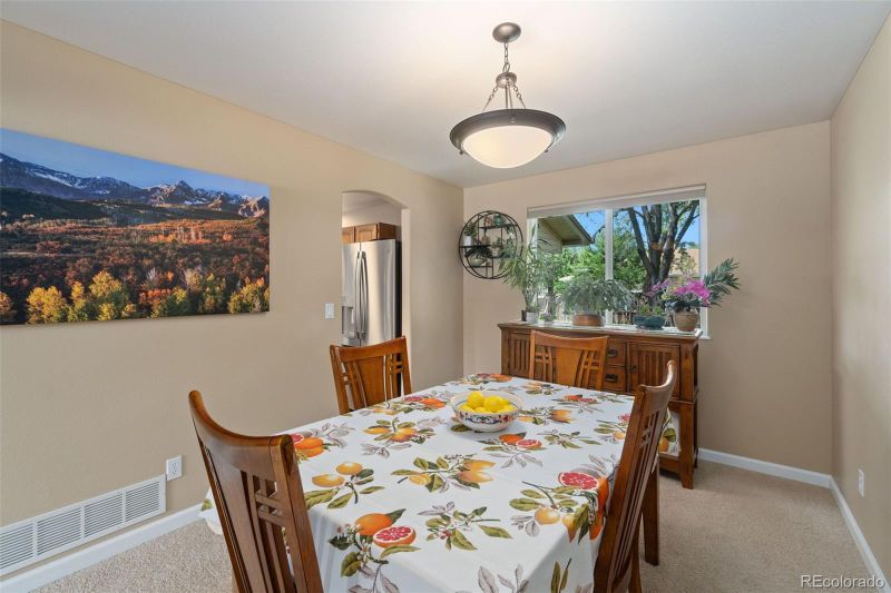 2415 Maplewood Cir, Longmont, CO 80503