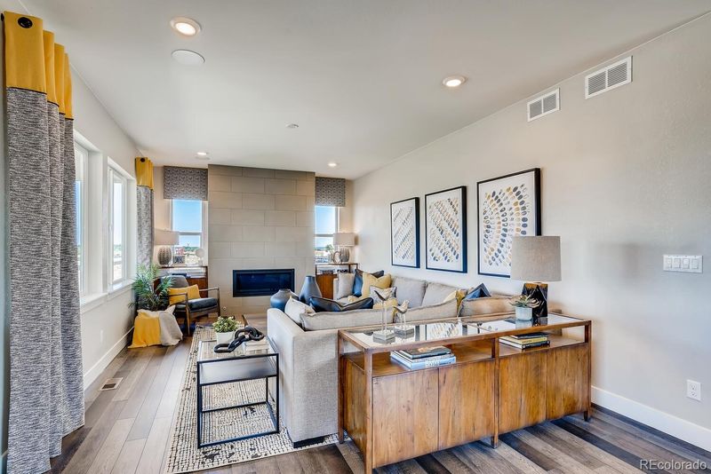 15951 Stringhalt Way, Parker, CO 80134