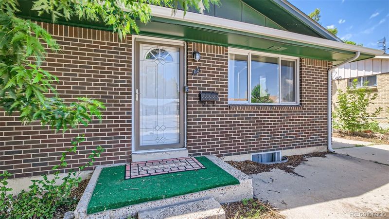 2 N Chelton Rd, Colorado Springs, CO 80909