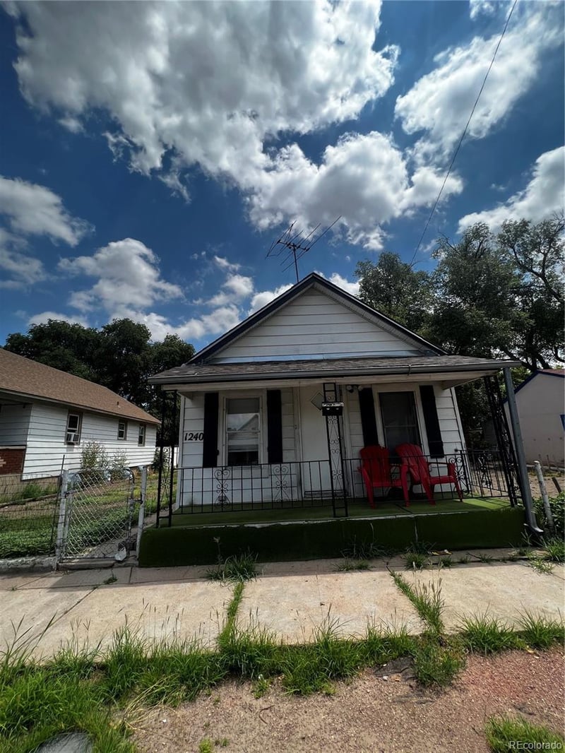 1240 Mahren Ave, Pueblo, CO 81006