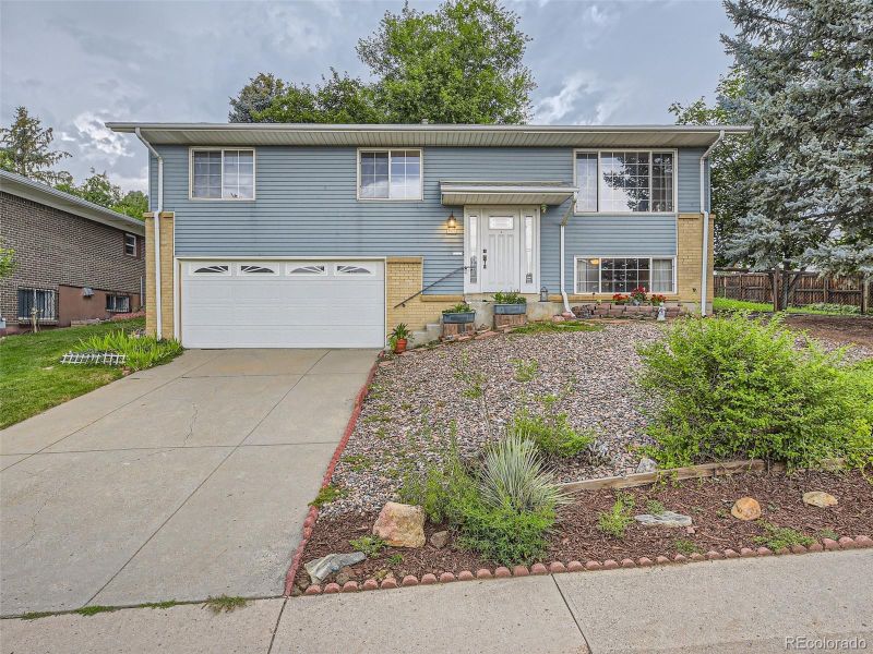 1105 S Wright St, Lakewood, CO 80228