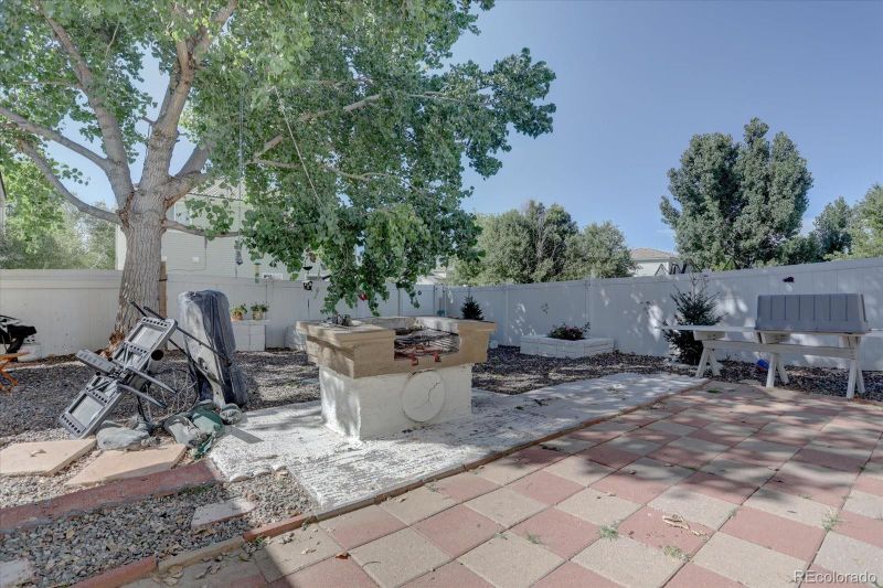 19923 E 49th Ave, Denver, CO 80249
