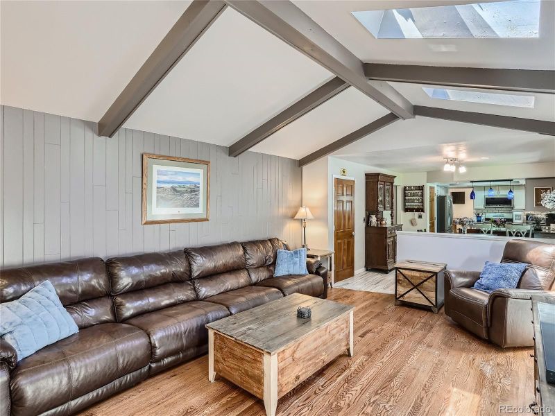 18463 E Belleview Ln, Centennial, CO 80015