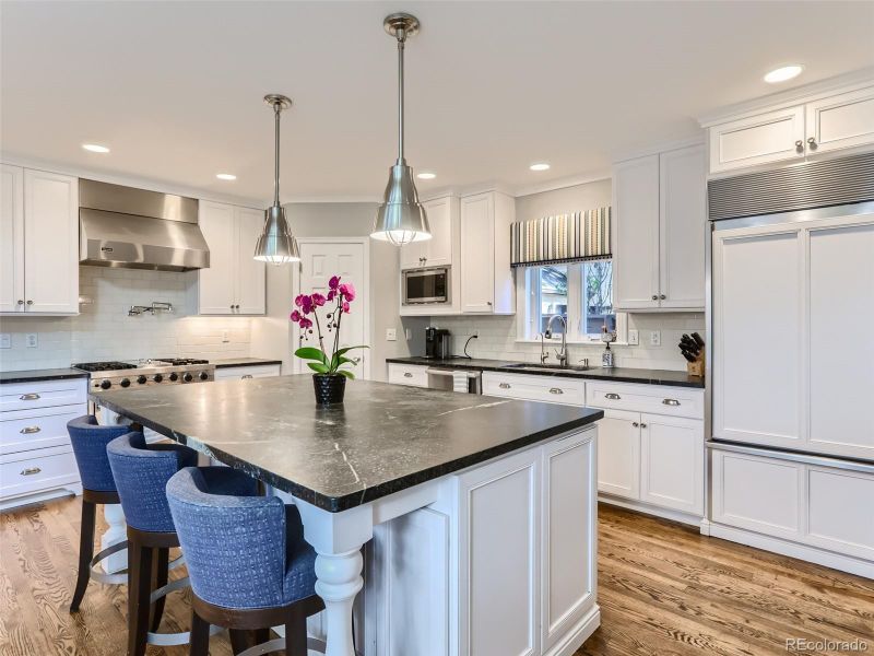 280 Elm St, Denver, CO 80220