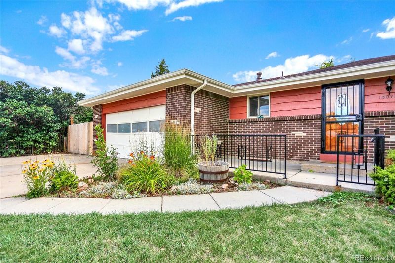 13070 W 6th Pl, Lakewood, CO 80401