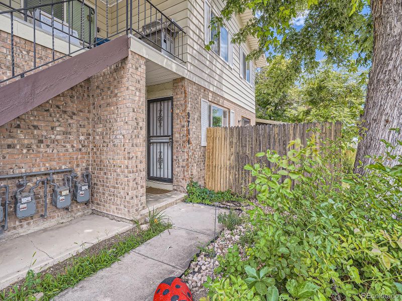 9744 Lane St, Thornton, CO 80260