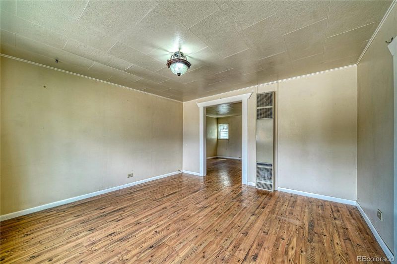 207 W 7th St, Leadville, CO 80461