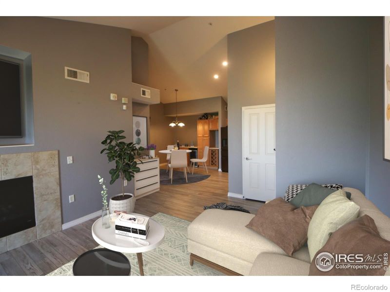 804 Summer Hawk Dr #2303, Longmont, CO 80504