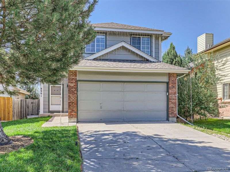 8901 Cloverleaf Cir, Parker, CO 80134