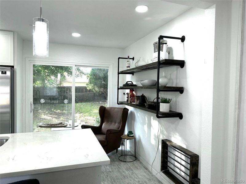 8217 Explorador Calle, Denver, CO 80229