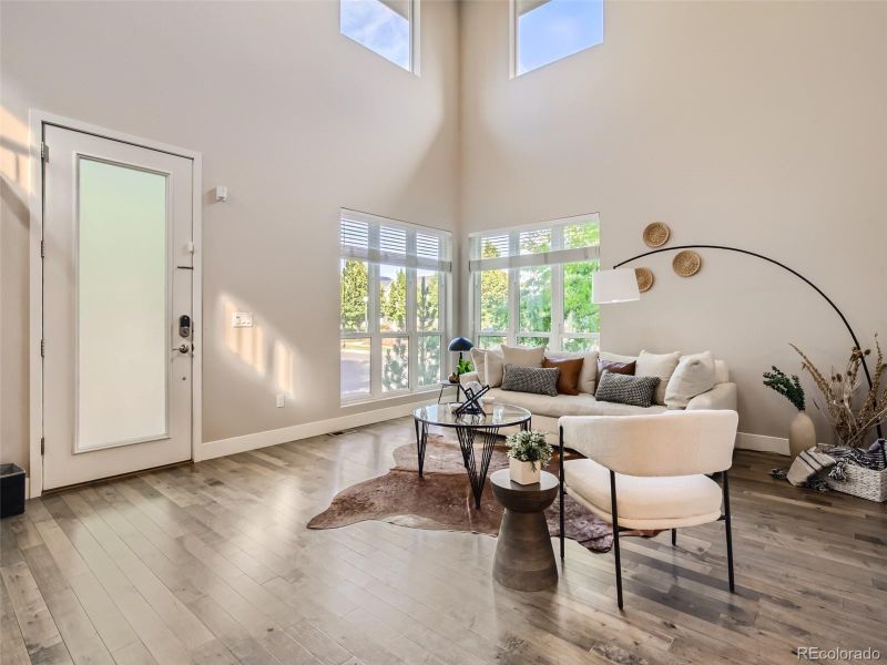 9196 E 35th Ave, Denver, CO 80238