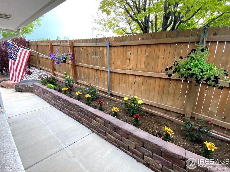 842 Edna Way, Pueblo, CO 81005