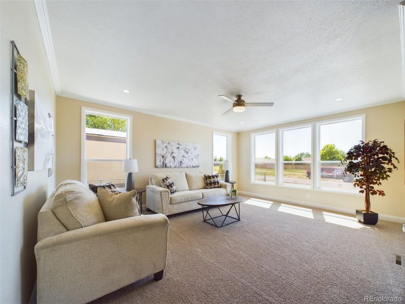 221 E Homer Dr, Pueblo West, CO 81007