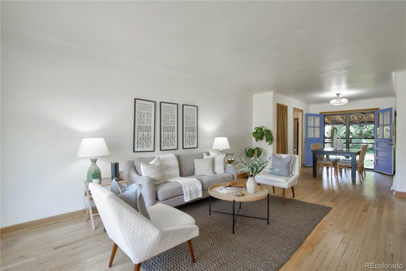 992 Fairfax St, Denver, CO 80220