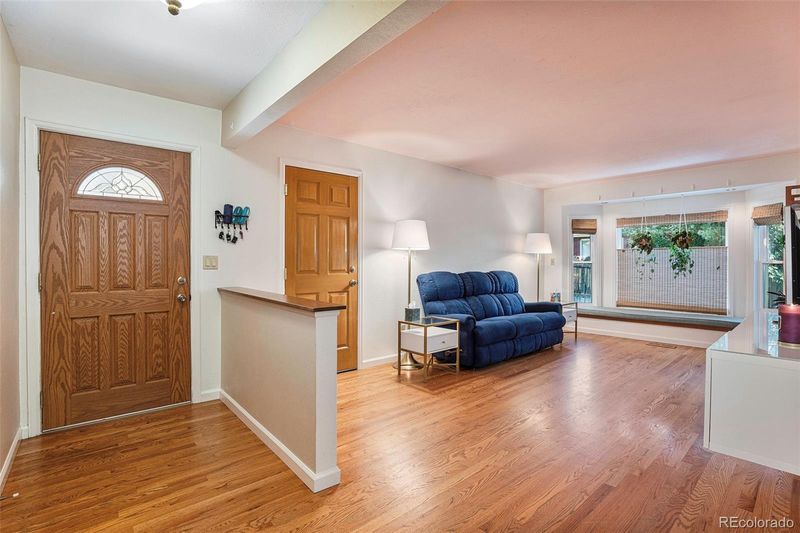 8865 W 77th Cir, Arvada, CO 80005
