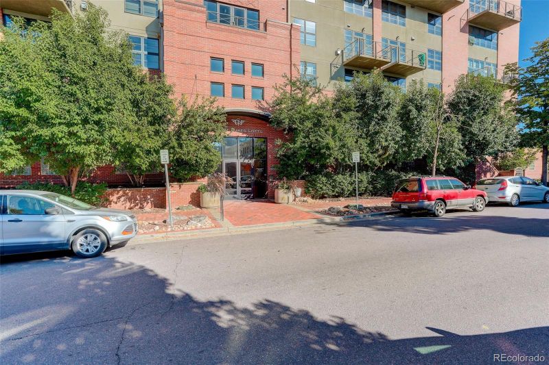 1860 Washington St #212, Denver, CO 80203