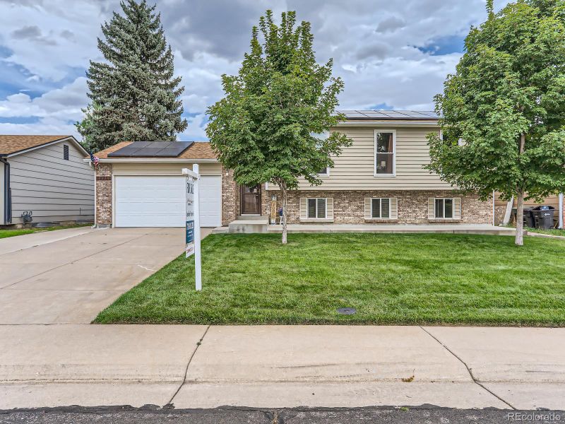9324 Bellaire St, Thornton, CO 80229