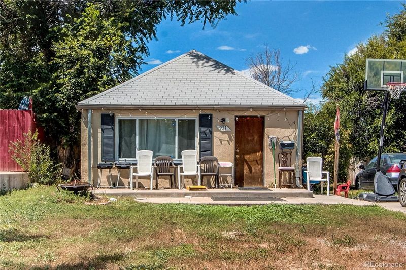 937 S Raleigh St, Denver, CO 80219