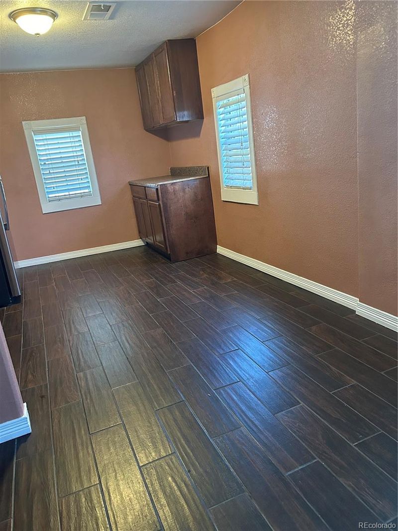 6421 Irving St, Denver, CO 80221