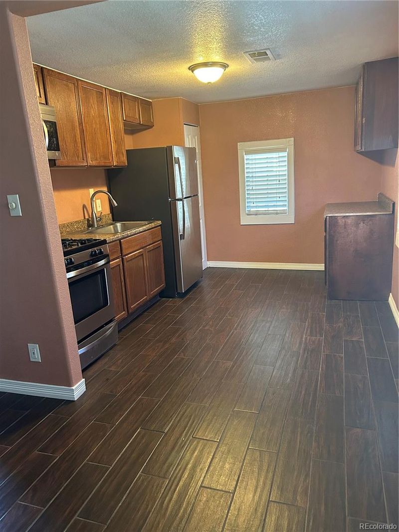 6421 Irving St, Denver, CO 80221