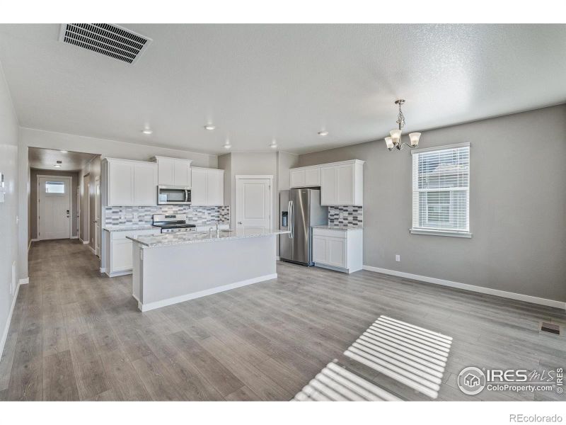 713 Gareth Ln, Lochbuie, CO 80603
