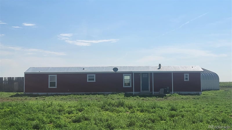 7748 County Road 71, Roggen, CO 80652