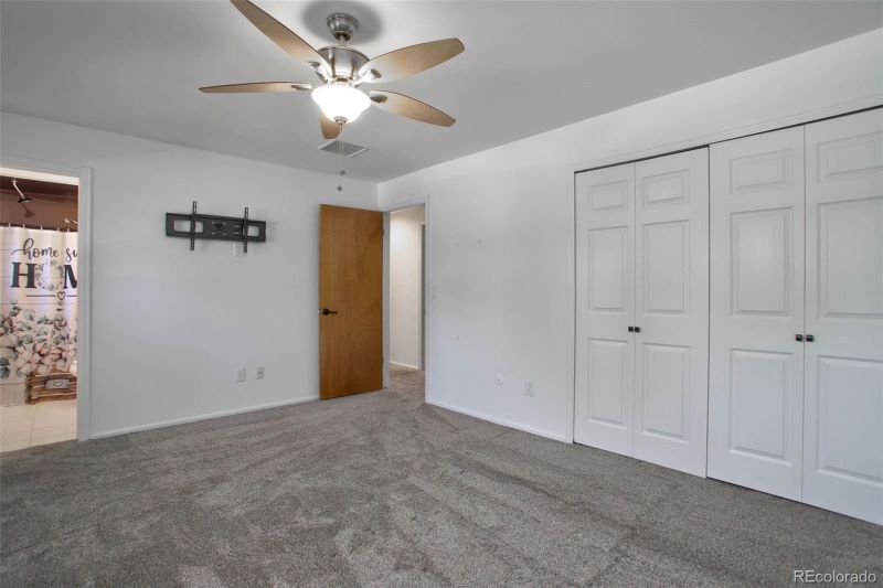 6956 Braun Ct, Arvada, CO 80004