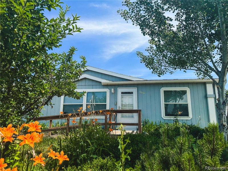 8266 Krameria St, Commerce City, CO 80022