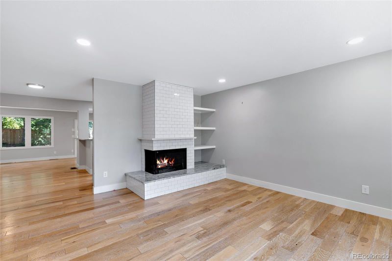 606 W Davies Way, Littleton, CO 80120
