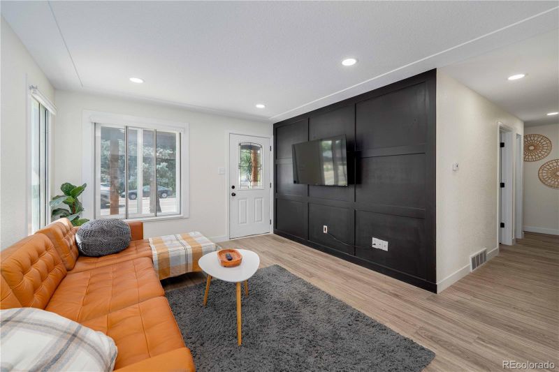 6186 Garrison St, Arvada, CO 80004