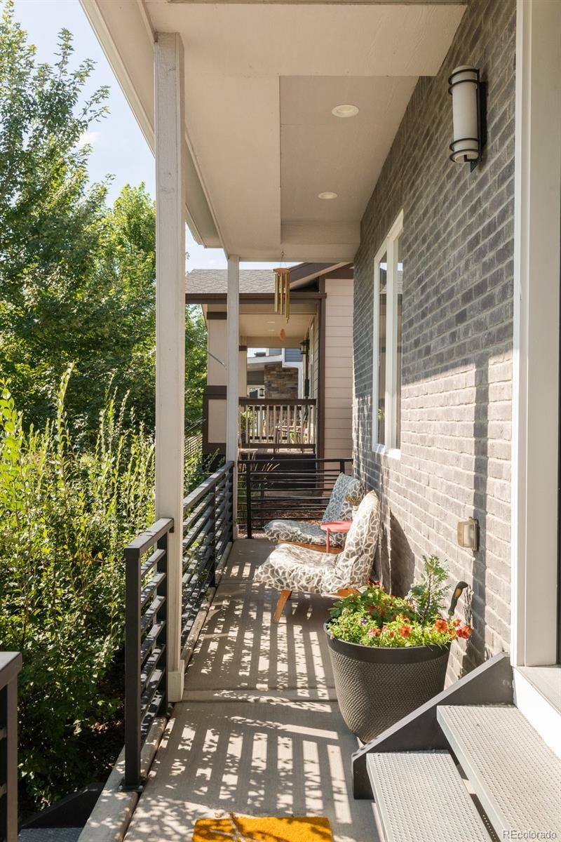 3263 S Logan St, Englewood, CO 80113