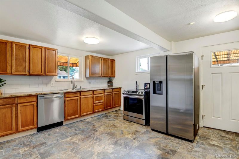 6660 Ash St, Commerce City, CO 80022
