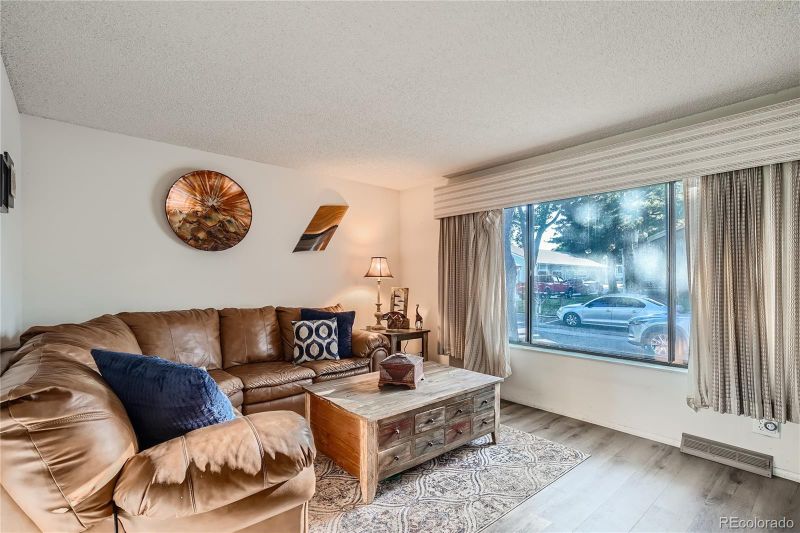8102 W 90th Ave, Westminster, CO 80021