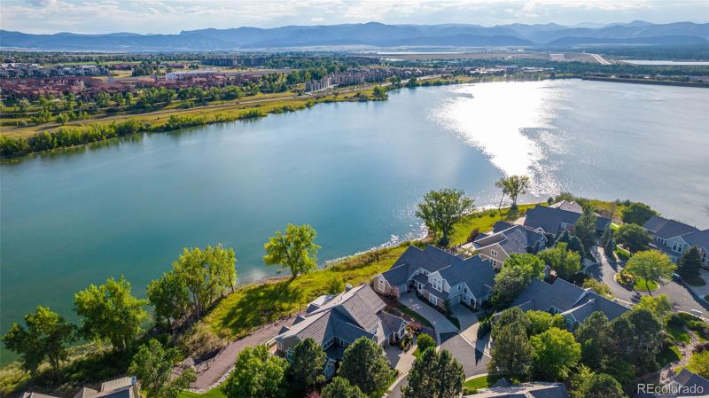 8220 S Seabrook Ln, Littleton, CO 80120