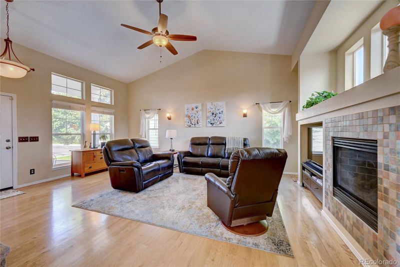 4880 Foothills Ct, Castle Rock, CO 80109
