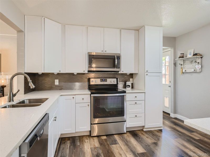 5496 S Lakeview St, Littleton, CO 80120