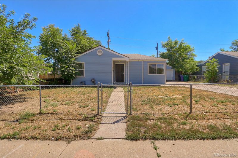 4770 Saint Paul St, Denver, CO 80216
